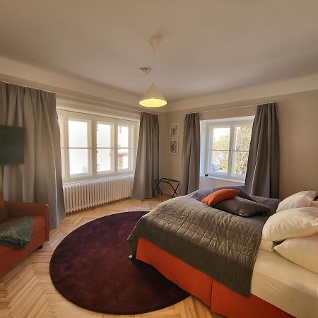 Orange Flat By Grazrentals Highest Standard & Free Parking Экстерьер фото