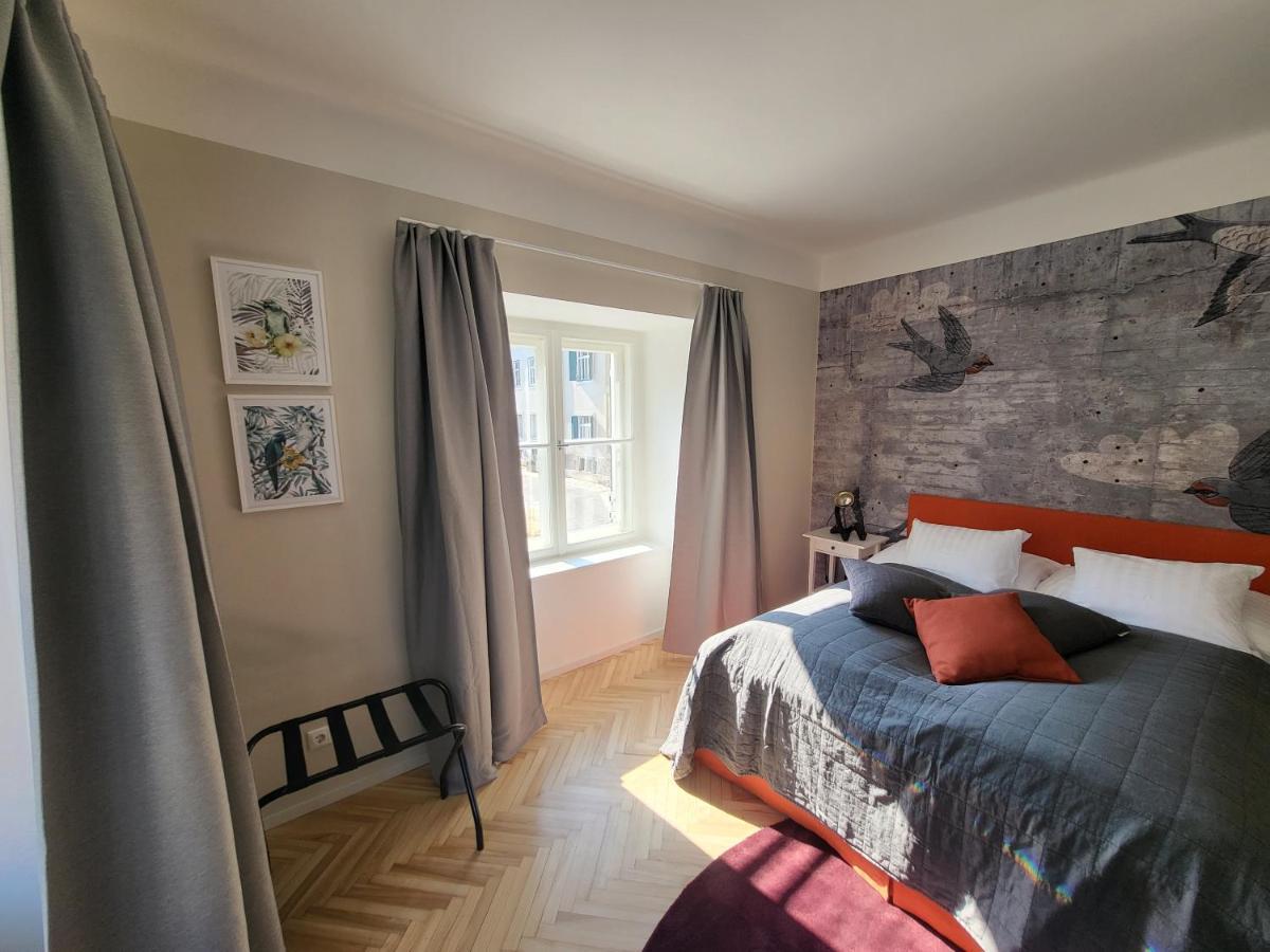 Orange Flat By Grazrentals Highest Standard & Free Parking Экстерьер фото